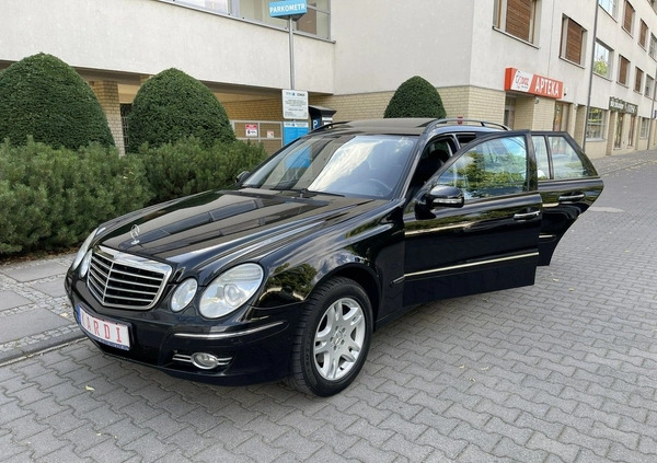 Mercedes-Benz Klasa E cena 29900 przebieg: 276000, rok produkcji 2009 z Baranów Sandomierski małe 781